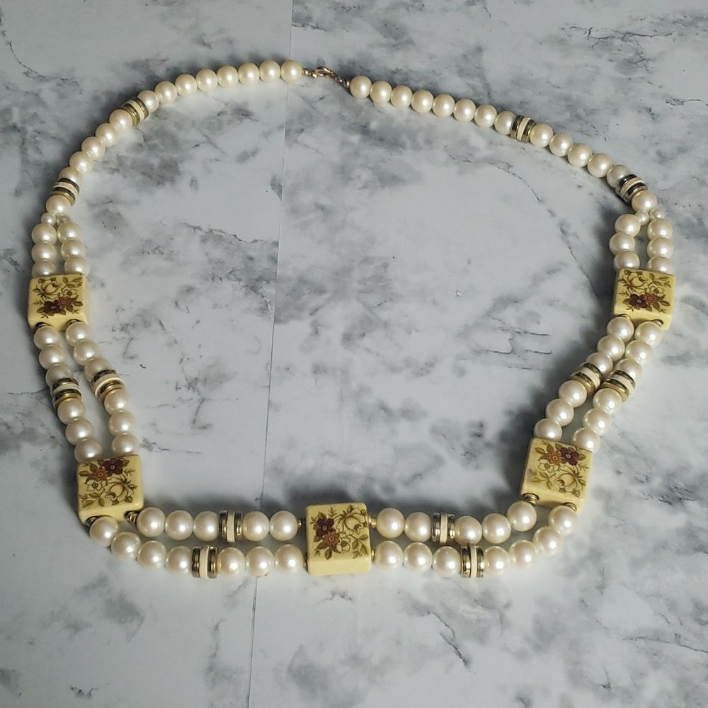 Vintage Japanese Faux Pearl Necklace
